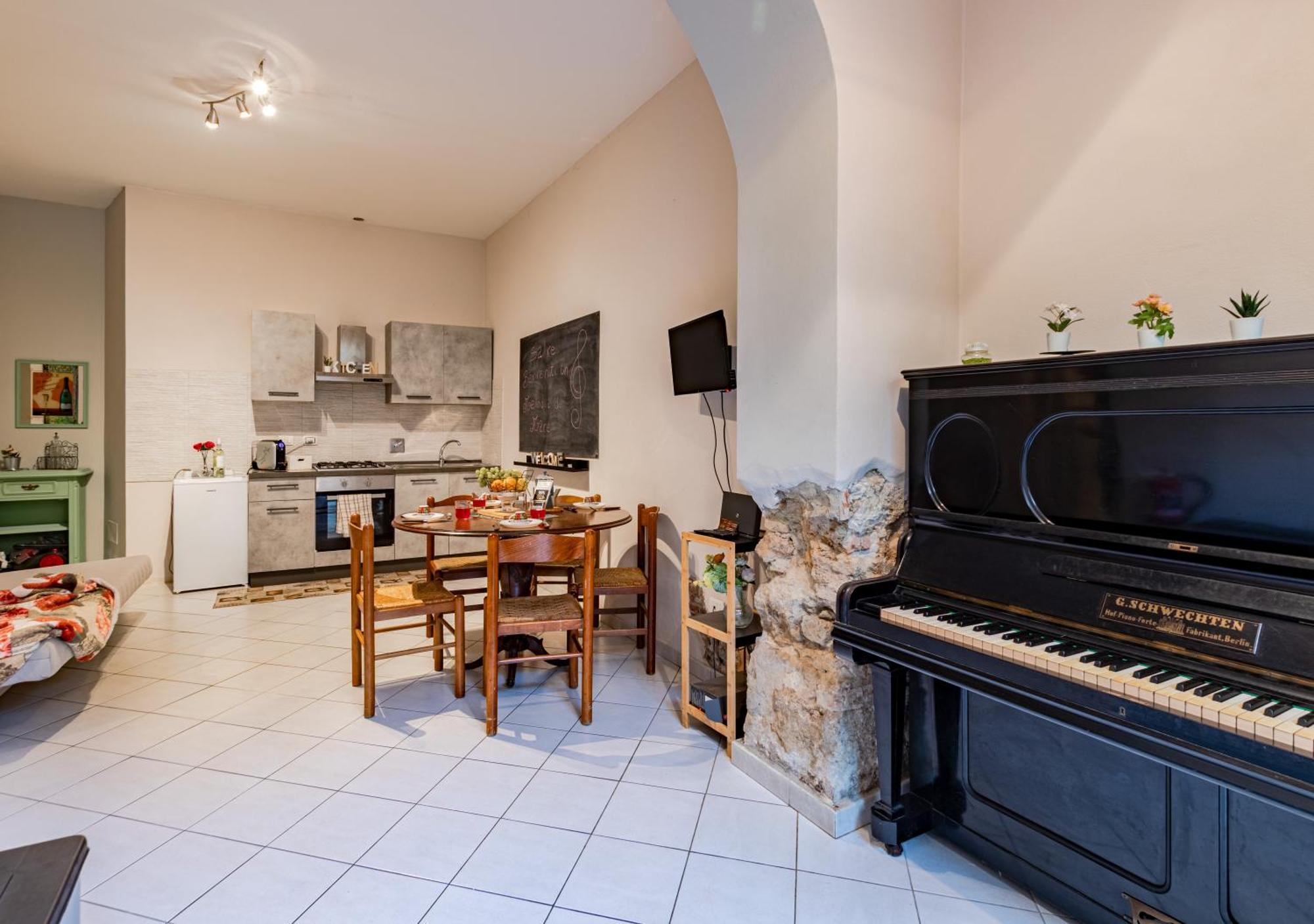 Melodia Di Mare, Teatro & Centro, Armonia E Relax Apartment Ливорно Екстериор снимка