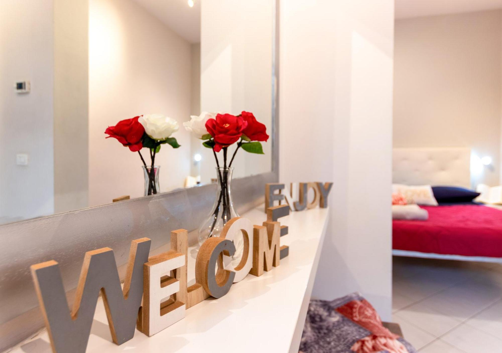 Melodia Di Mare, Teatro & Centro, Armonia E Relax Apartment Ливорно Екстериор снимка